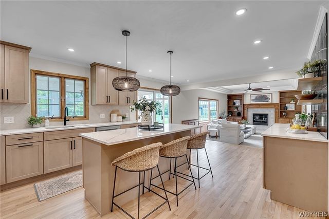 8610 Appleton Court, Clarence, NY 14051