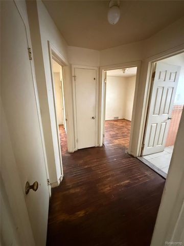 16580 Ward Avenue, Detroit, MI 48235