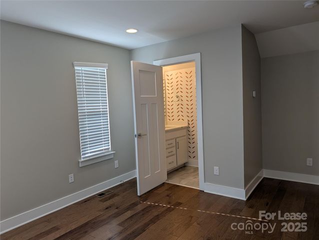2322 Elizabeth Mill Place, Charlotte, NC 28208