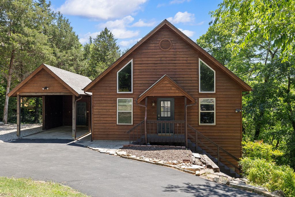 660 Ellison Street, Branson, MO 65616