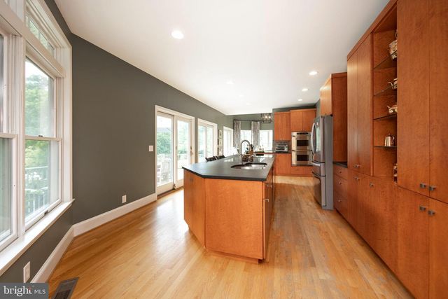260 HOOD RD, West Grove, PA 19390