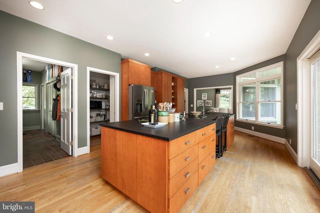 260 HOOD RD, West Grove, PA 19390