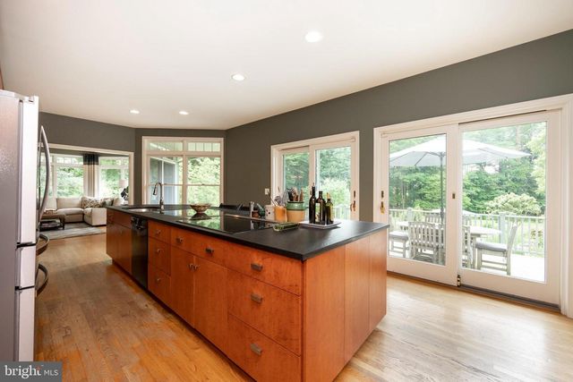 260 HOOD RD, West Grove, PA 19390