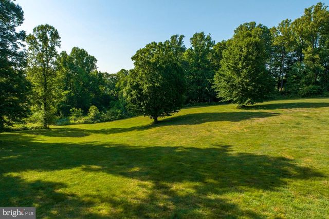 260 HOOD RD, West Grove, PA 19390