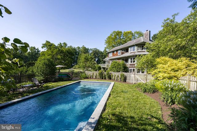 260 HOOD RD, West Grove, PA 19390