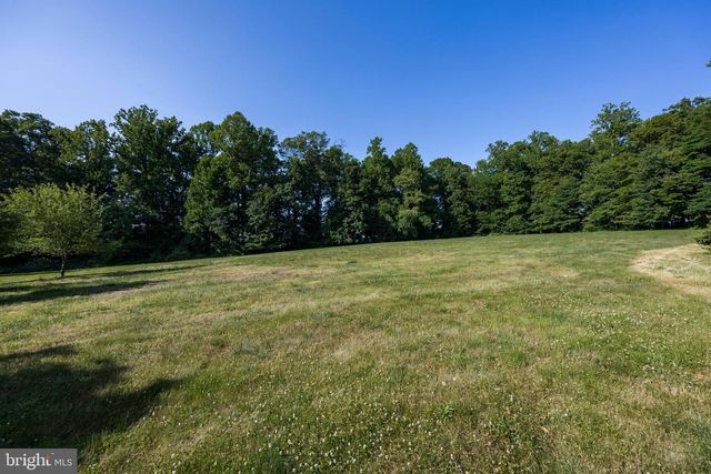 260 HOOD RD, West Grove, PA 19390
