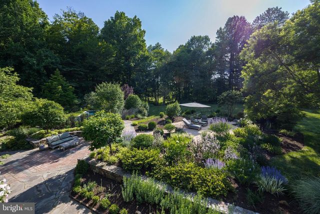 260 HOOD RD, West Grove, PA 19390