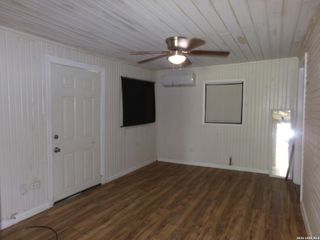 519 Rigsby # 2, San Antonio, TX 78210