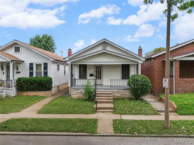 5223 Schollmeyer Avenue, St Louis, MO 63109