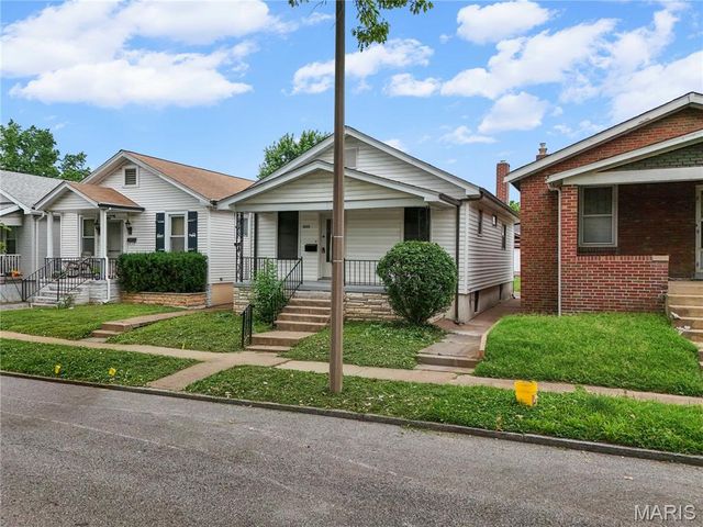 5223 Schollmeyer Avenue, St Louis, MO 63109
