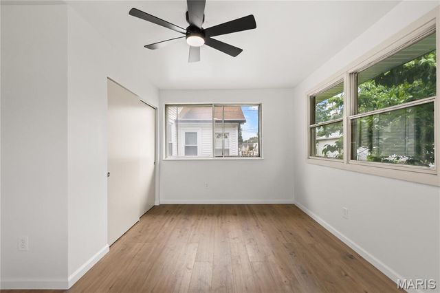 5223 Schollmeyer Avenue, St Louis, MO 63109