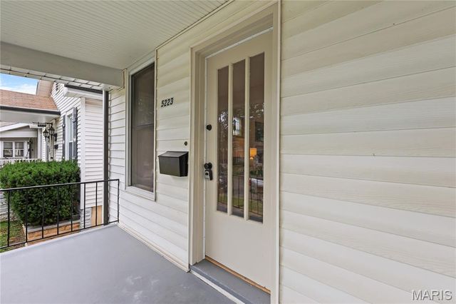 5223 Schollmeyer Avenue, St Louis, MO 63109