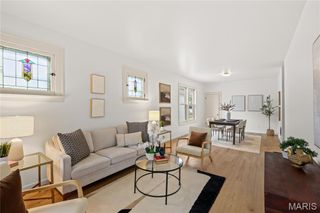 5223 Schollmeyer Avenue, St Louis, MO 63109