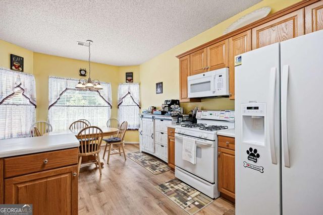 310 Hillcrest Drive, Hiram, GA 30141