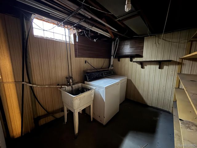 17970 S Wind Drive, Fraser, MI 48026