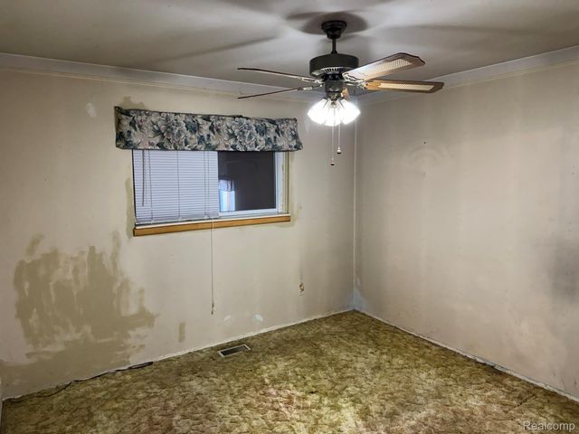 17970 S Wind Drive, Fraser, MI 48026