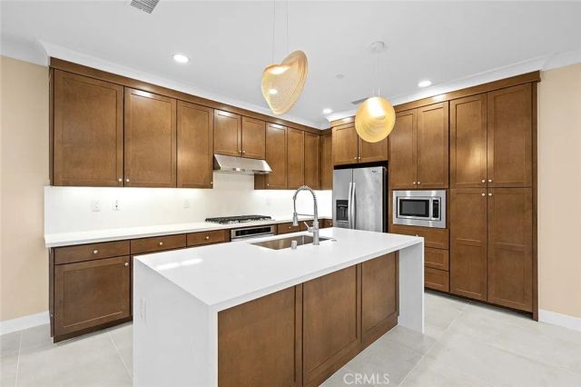 143 Rodeo, Irvine, CA 92602