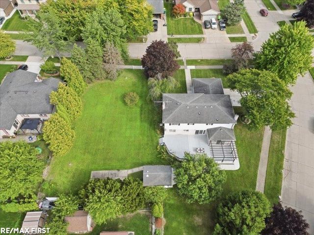 47431 Nola Drive, Macomb Twp, MI 48044