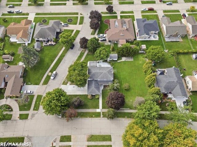 47431 Nola Drive, Macomb Twp, MI 48044