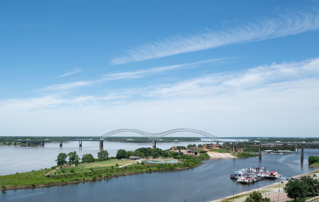 200 Wagner Pl Apt 1407 1408, Memphis, TN 38103