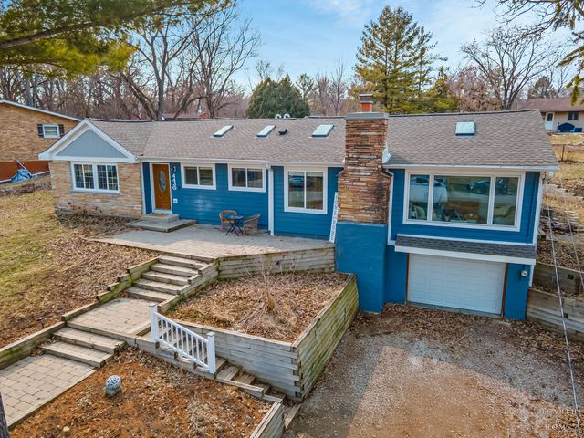 4433 Wildwood Drive, Crystal Lake, IL 60014