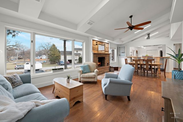 4433 Wildwood Drive, Crystal Lake, IL 60014