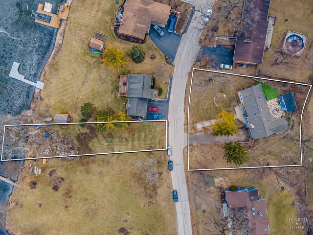 4433 Wildwood Drive, Crystal Lake, IL 60014