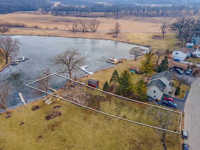 4433 Wildwood Drive, Crystal Lake, IL 60014