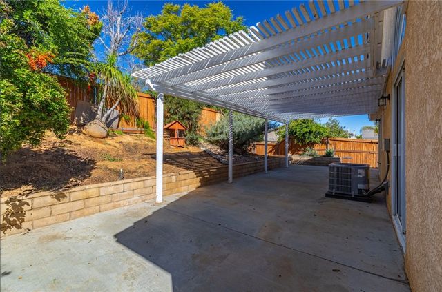 27253 Family Circle, Menifee, CA 92586