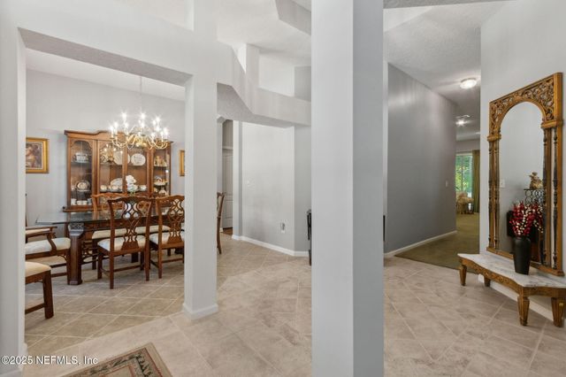 8826 CANOPY OAKS Drive, Jacksonville, FL 32256