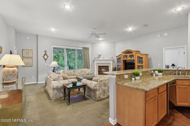 8826 CANOPY OAKS Drive, Jacksonville, FL 32256