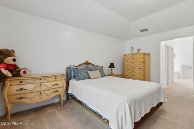 8826 CANOPY OAKS Drive, Jacksonville, FL 32256