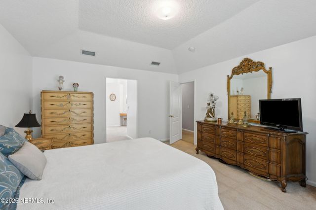 8826 CANOPY OAKS Drive, Jacksonville, FL 32256