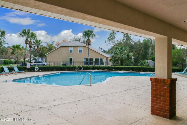8826 CANOPY OAKS Drive, Jacksonville, FL 32256