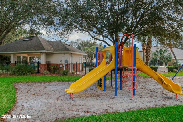 8826 CANOPY OAKS Drive, Jacksonville, FL 32256