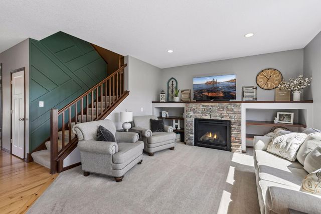 19806 Dover Drive, Farmington, MN 55024