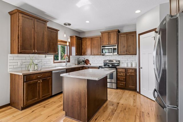 19806 Dover Drive, Farmington, MN 55024