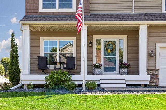 19806 Dover Drive, Farmington, MN 55024