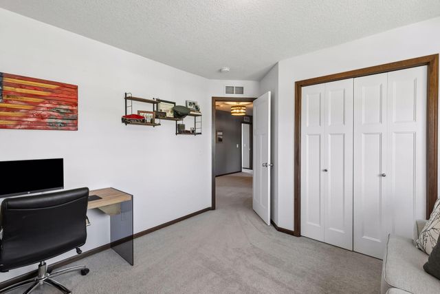 19806 Dover Drive, Farmington, MN 55024