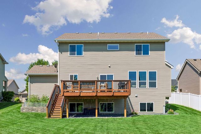 19806 Dover Drive, Farmington, MN 55024