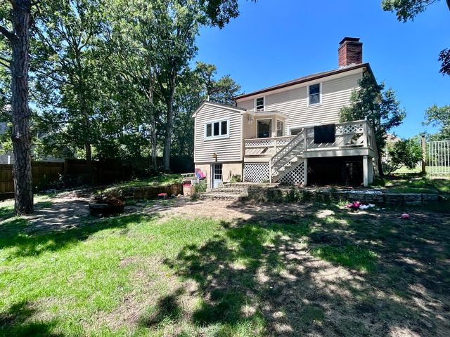 5 Whistler Lane, Dennis Port, MA 02639