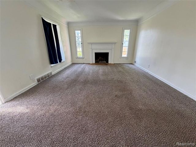 1601 N Ballenger Highway, Flint, MI 48504