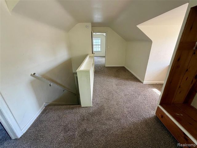 1601 N Ballenger Highway, Flint, MI 48504