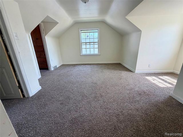 1601 N Ballenger Highway, Flint, MI 48504