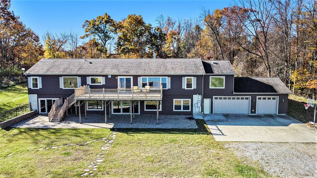 2479 Oakley Road, Stockbridge, MI 49285