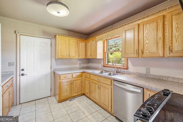 2710 Mud Creek Road, Cornelia, GA 30531