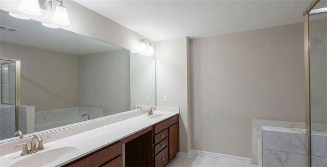 1736 Lansing Bluff Walk, Lawrenceville, GA 30043