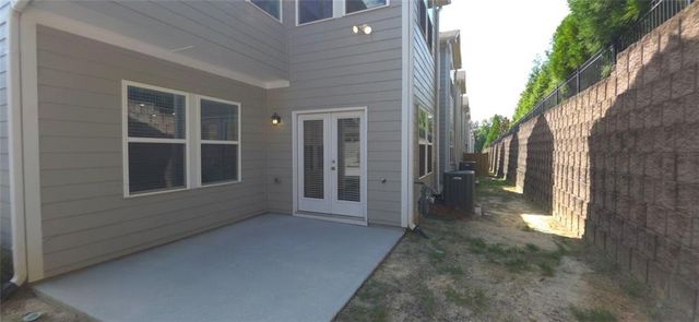 1736 Lansing Bluff Walk, Lawrenceville, GA 30043