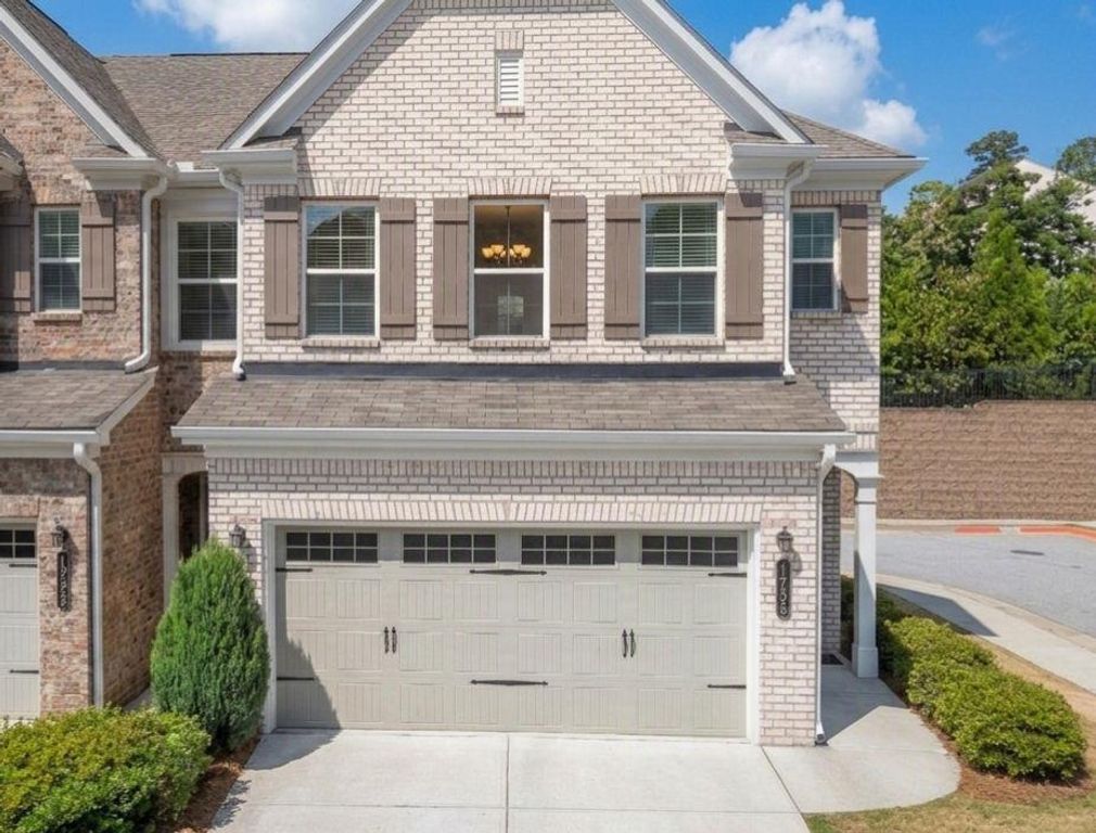 1736 Lansing Bluff Walk, Lawrenceville, GA 30043