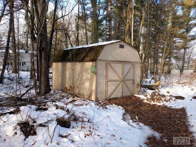 429 St Andrews Court, Gladwin, MI 48624